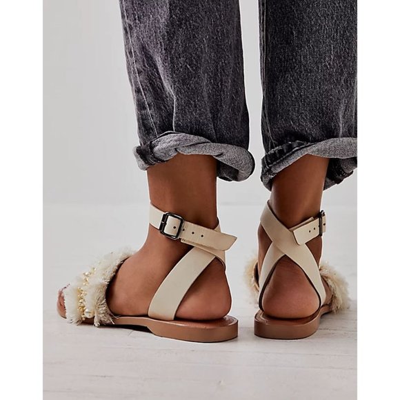 🎉LAST CHANCE🎉 FREE PEOPLE Sun Peaks Embellished Sandals / Ivory - Picture 3 of 12